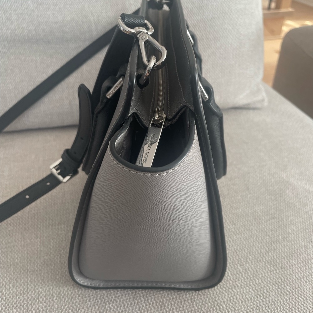 Michael Kors - Picture 4 of 9